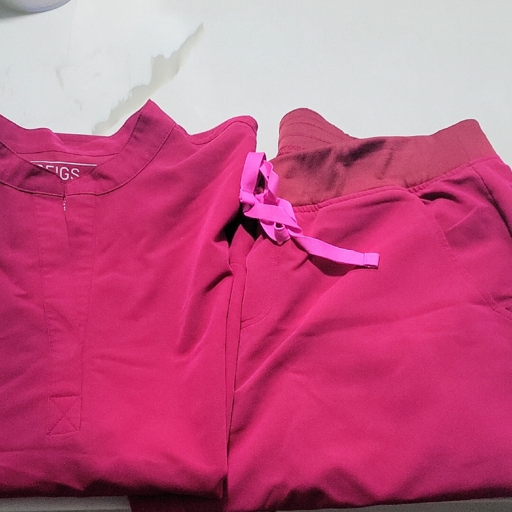 Figs Women's Pink Scrub Pants